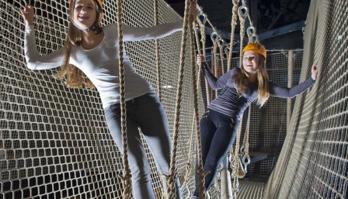 skyzone-high-rope-course-01.800x500x1.jpg