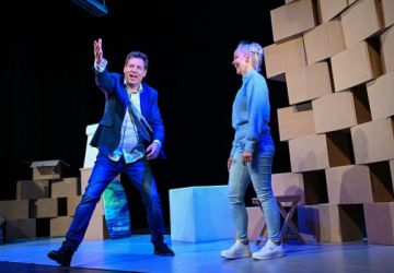 Terugblik theatervoorstelling 'Kom op nou jongens!'